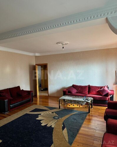 Satılır 5 otaqlı köhnə tikili 120 m², Yeni Yasamal q., photo 1 from 16