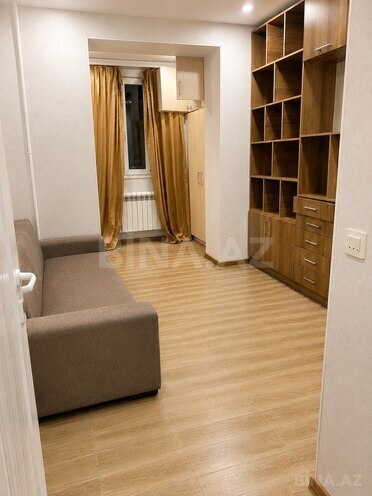 Продаётся 3-комн. вторичка 80 м², м. Ази Асланов, photo 7 from 10