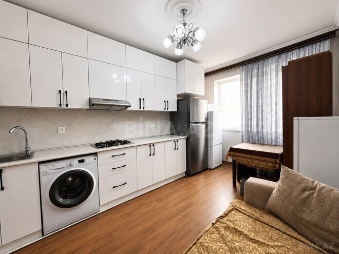 Продаётся 3-комн. вторичка 80 м², м. Ази Асланов, photo 3 from 10