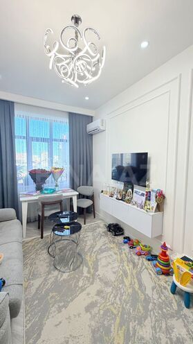 Продаётся 2-комн. новостройка 48 м², м. Кара Караев, photo 1 from 9