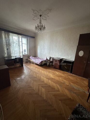 İcarəyə verilir 3 otaqlı köhnə tikili 90 m², Gənclik m., photo 1 from 10