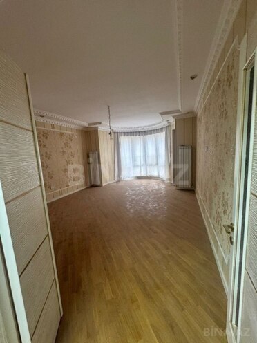 Продаётся 2-комн. новостройка 68 м², м. 8 ноября, photo 1 from 11