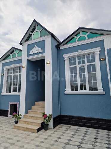 Satılır 4 otaqlı həyət evi/bağ evi 100 m², Saray q., photo 1 from 12