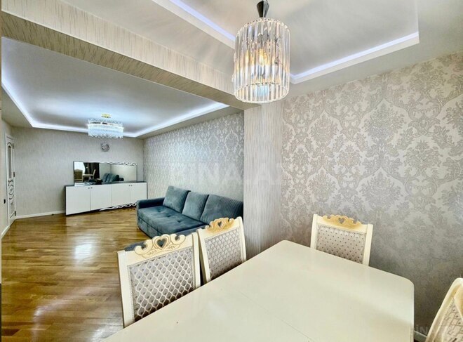 Satılır 3 otaqlı köhnə tikili 75 m², Neftçilər m., photo 1 from 14