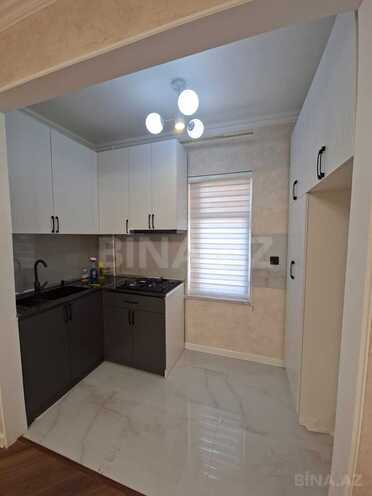 Продаётся 2-комн. вторичка 45 м², м. Иншаатчылар, photo 5 from 15