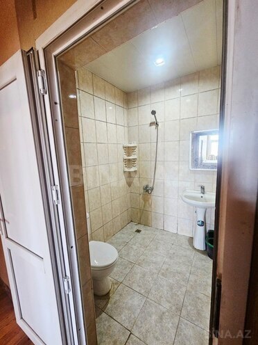 Satılır 2 otaqlı köhnə tikili 86 m², Xalqlar Dostluğu m., photo 4 from 10