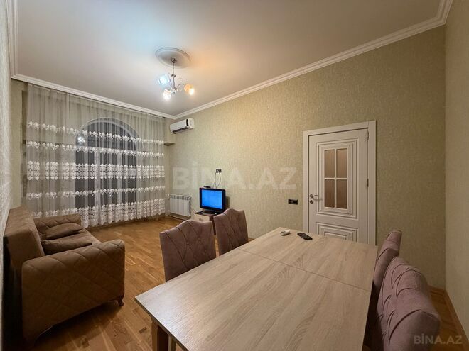 Продаётся 2-комн. новостройка 60 м², Абшеронcкий  р., photo 1 from 14