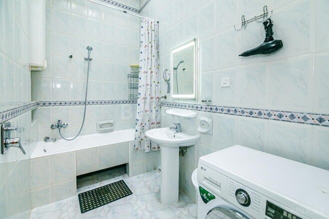 İcarəyə verilir 4 otaqlı köhnə tikili 180 m², İçəri Şəhər m., photo 27 from 28