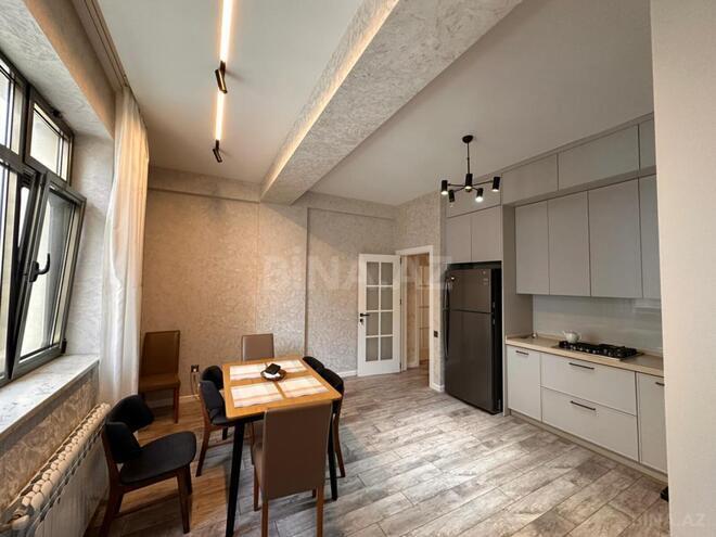 Продаётся 3-комн. новостройка 130 м², м. Элмляр Академиясы, photo 8 from 16