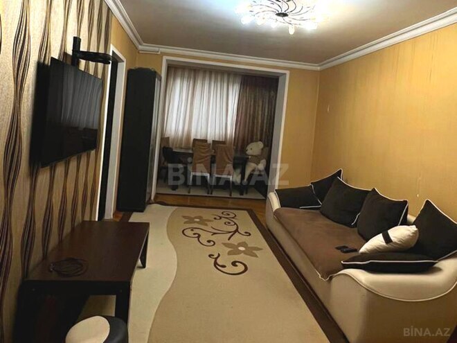 Продаётся 3-комн. вторичка 65 м², м. Нефтчиляр, photo 5 from 19
