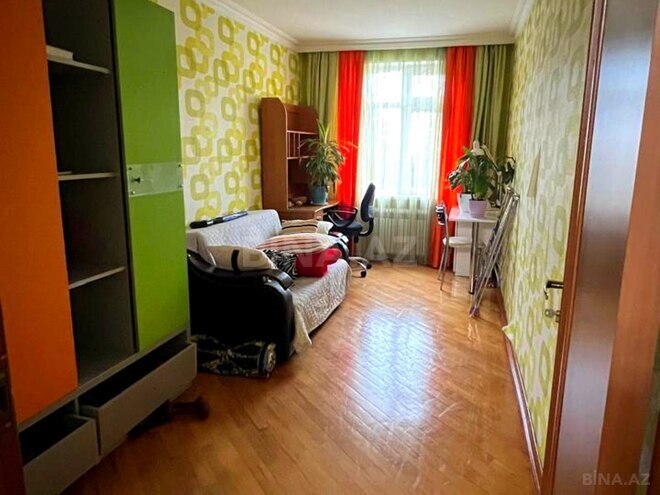 Продаётся 3-комн. вторичка 65 м², м. Нефтчиляр, photo 3 from 19