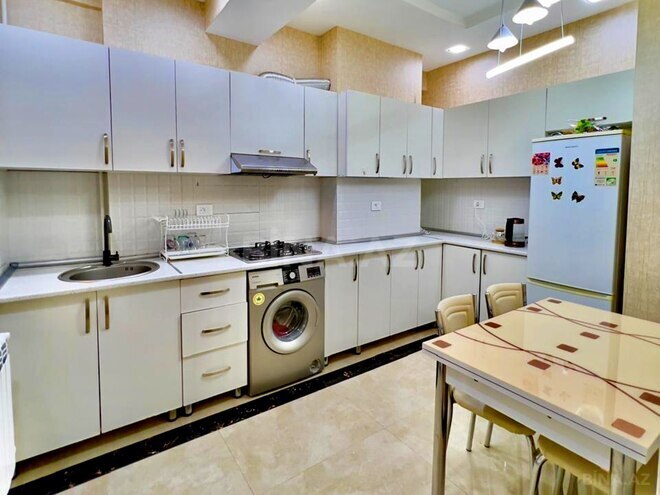 Продаётся 2-комн. новостройка 74 м², м. Кара Караев, photo 13 from 23