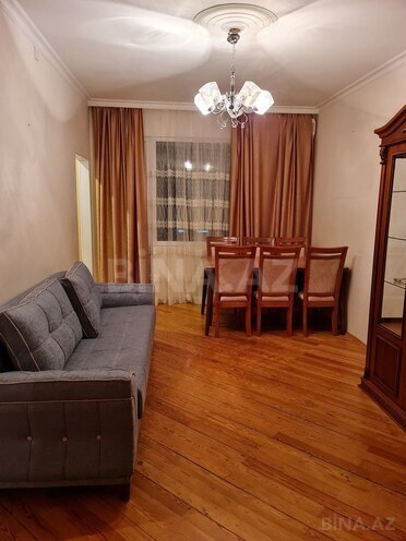 İcarəyə verilir 3 otaqlı köhnə tikili 65 m², Azadlıq Prospekti m., photo 1 from 16