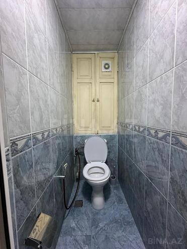 Satılır 2 otaqlı köhnə tikili 65 m², Həzi Aslanov q., photo 13 from 14