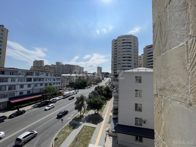 Satılır 2 otaqlı köhnə tikili 55 m², Elmlər Akademiyası m., photo 3 from 10
