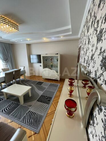 Продаётся 3-комн. новостройка 90 м², м. Нефтчиляр, photo 4 from 18