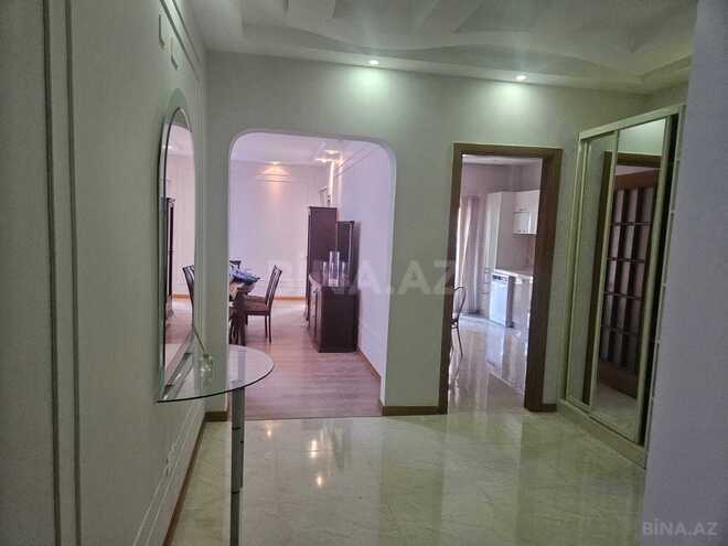 Сдаётся 3-комн. новостройка 140 м², м. Низами, photo 17 from 19