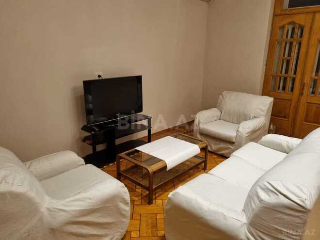 İcarəyə verilir 2 otaqlı köhnə tikili 70 m², 28 May m., photo 3 from 12