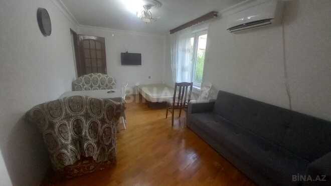 Сдаётся 1-комн. вторичка 40 м², м. Элмляр Академиясы, photo 1 from 10