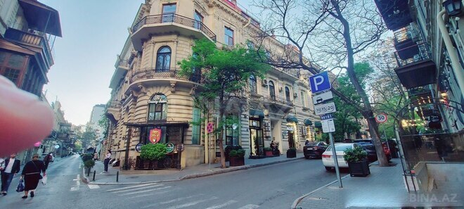 Satılır 2 otaqlı köhnə tikili 45 m², Sahil m., photo 1 from 11