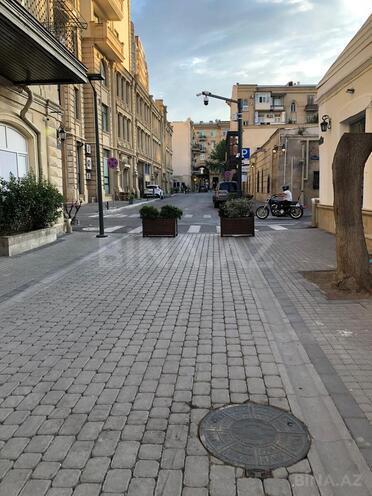 Продаётся 3-комн. вторичка 85 м², м. Низами, photo 3 from 20