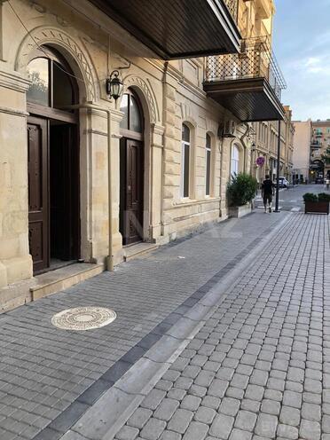 Продаётся 3-комн. вторичка 85 м², м. Низами, photo 4 from 20