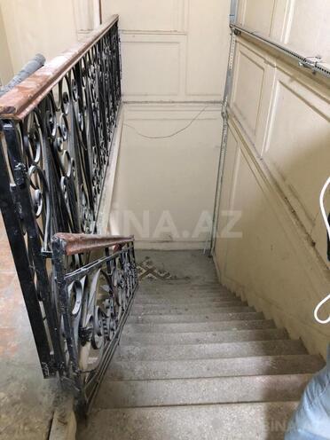 Продаётся 3-комн. вторичка 85 м², м. Низами, photo 9 from 20