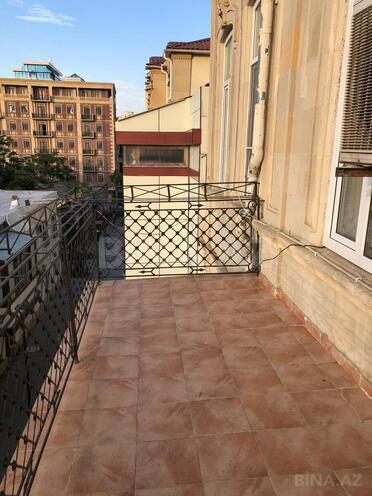 Продаётся 3-комн. вторичка 85 м², м. Низами, photo 18 from 20