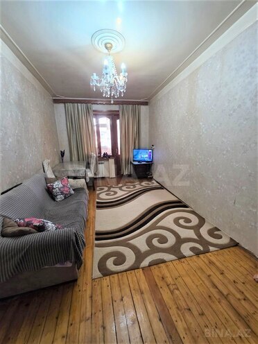 Satılır 2 otaqlı köhnə tikili 55 m², Həzi Aslanov m., photo 1 from 15