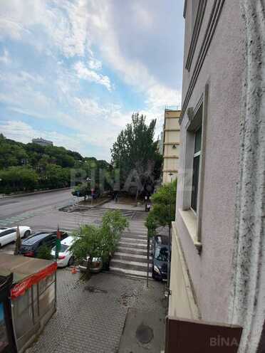 Satılır 1 otaqlı köhnə tikili 35 m², 28 May m., photo 3 from 15