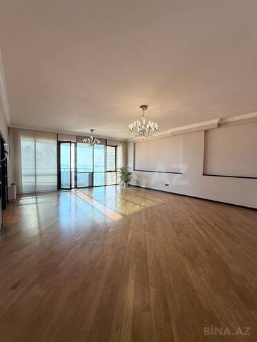 İcarəyə verilir 4 otaqlı yeni tikili 280 m², 28 May m., photo 11 from 25