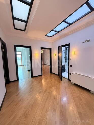 İcarəyə verilir 4 otaqlı yeni tikili 280 m², 28 May m., photo 8 from 25