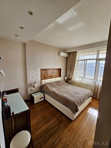 Продаётся 3-комн. новостройка 127 м², м. Элмляр Академиясы, photo 13 from 23