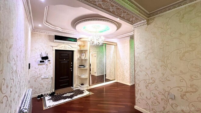 Сдаётся 4-комн. вторичка 172 м², м. Нефтчиляр, photo 27 from 28