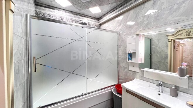 Сдаётся 4-комн. вторичка 172 м², м. Нефтчиляр, photo 17 from 28
