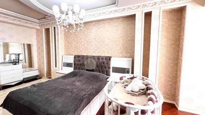 Сдаётся 4-комн. вторичка 172 м², м. Нефтчиляр, photo 7 from 28