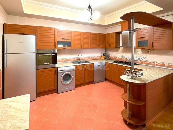 Продаётся 3-комн. новостройка 126 м², м. Низами, photo 12 from 17