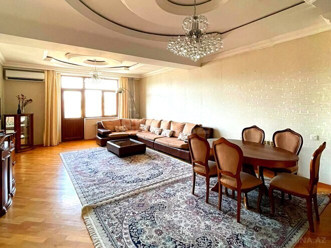Продаётся 3-комн. новостройка 126 м², м. Низами, photo 1 from 17