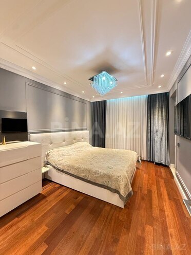 Продаётся 4-комн. новостройка 135 м², м. 8 ноября, photo 3 from 12