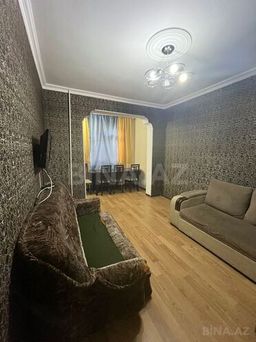 İcarəyə verilir 3 otaqlı köhnə tikili 70 m², 20 Yanvar m., photo 1 from 13