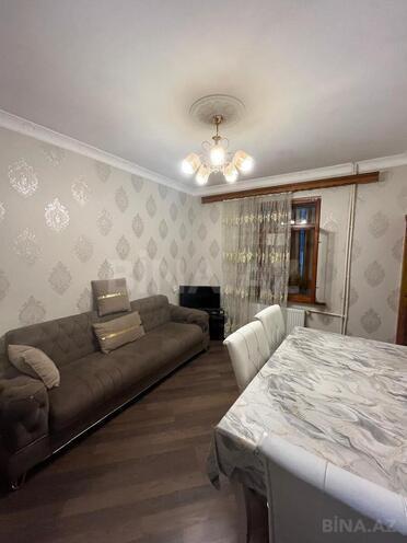 Сдаётся 2-комн. вторичка 60 м², м. 20 января, photo 1 from 15