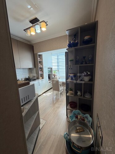 Продаётся 2-комн. вторичка 65 м², м. Ази Асланов, photo 6 from 13