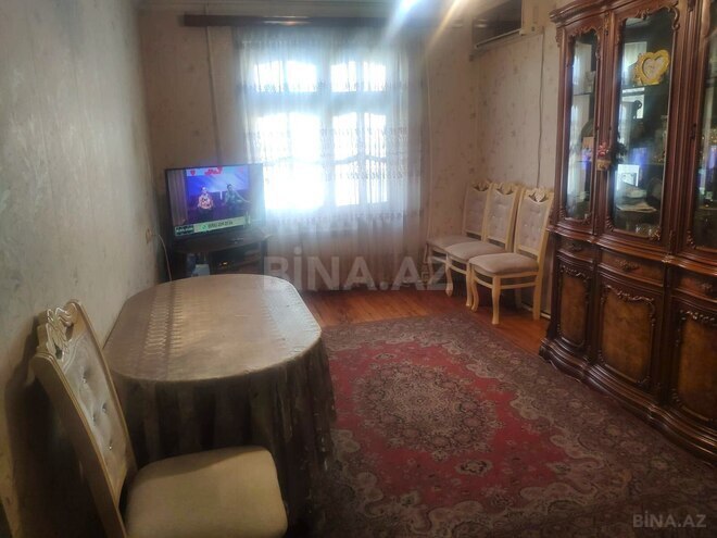 Satılır 3 otaqlı köhnə tikili 65 m², Qara Qarayev m., photo 4 from 10