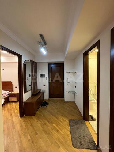 Сдаётся 2-комн. вторичка 90 м², Ясамальский р., photo 16 from 24