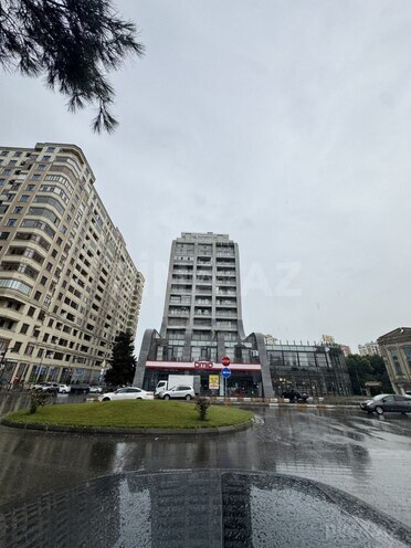 Продаётся 2-комн. новостройка 70 м², м. Кара Караев, photo 3 from 9
