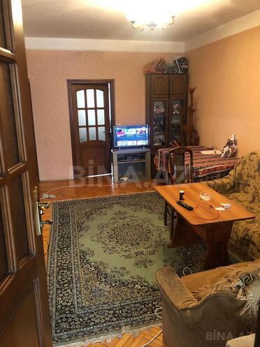 İcarəyə verilir 3 otaqlı köhnə tikili 75 m², Azadlıq Prospekti m., photo 1 from 14