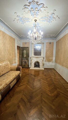 Продаётся 3-комн. вторичка 85 м², м. Ази Асланов, photo 1 from 11