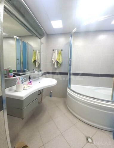 Satılır 3 otaqlı köhnə tikili 75 m², İnşaatçılar m., photo 9 from 12