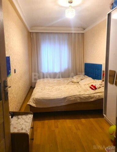 Satılır 3 otaqlı köhnə tikili 75 m², İnşaatçılar m., photo 6 from 12