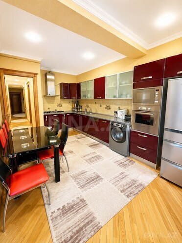 Сдаётся 3-комн. новостройка 150 м², м. Нариман Нариманов, photo 7 from 13